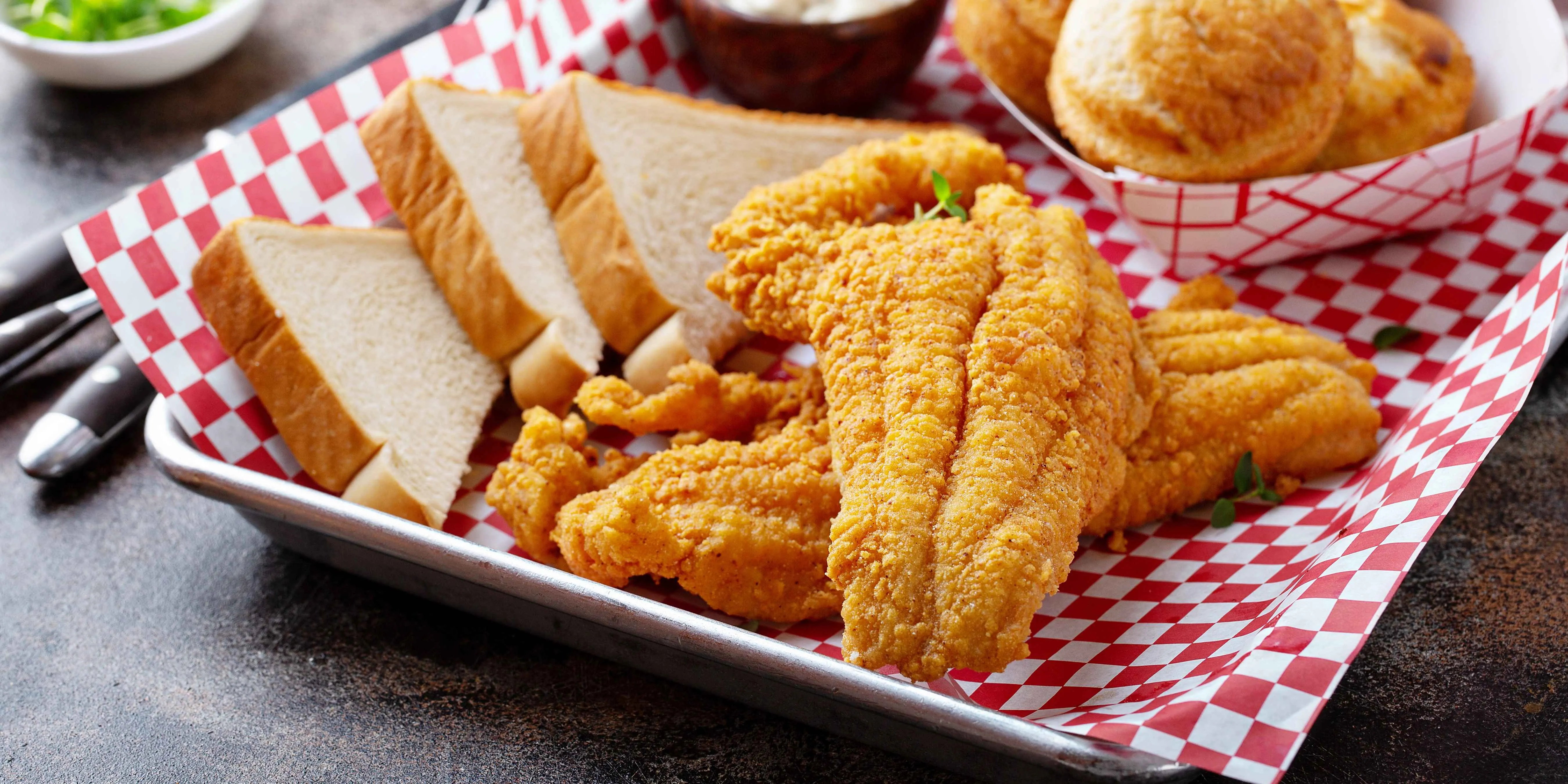 Banner Image of food offered by a reliable online food delivery restaurant.