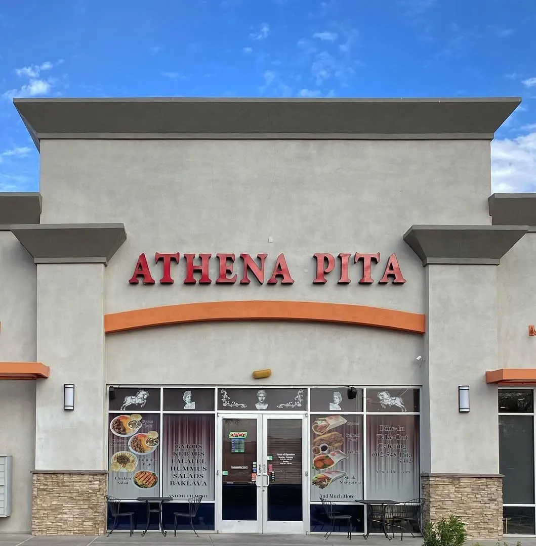 About Image of food from a top-rated restaurant for home delivery