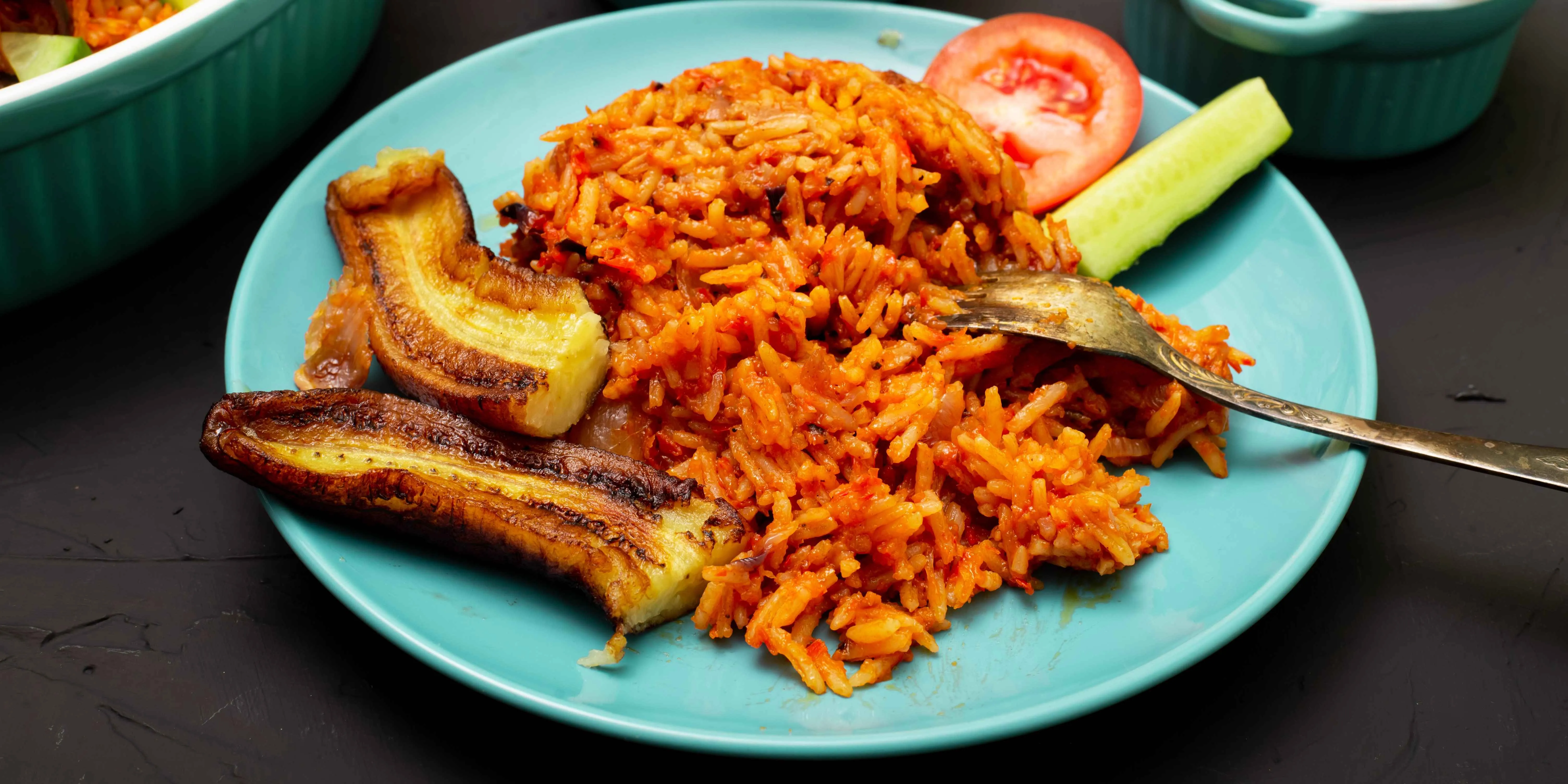 Banner Image of food served with doorstep delivery from a leading restaurant.