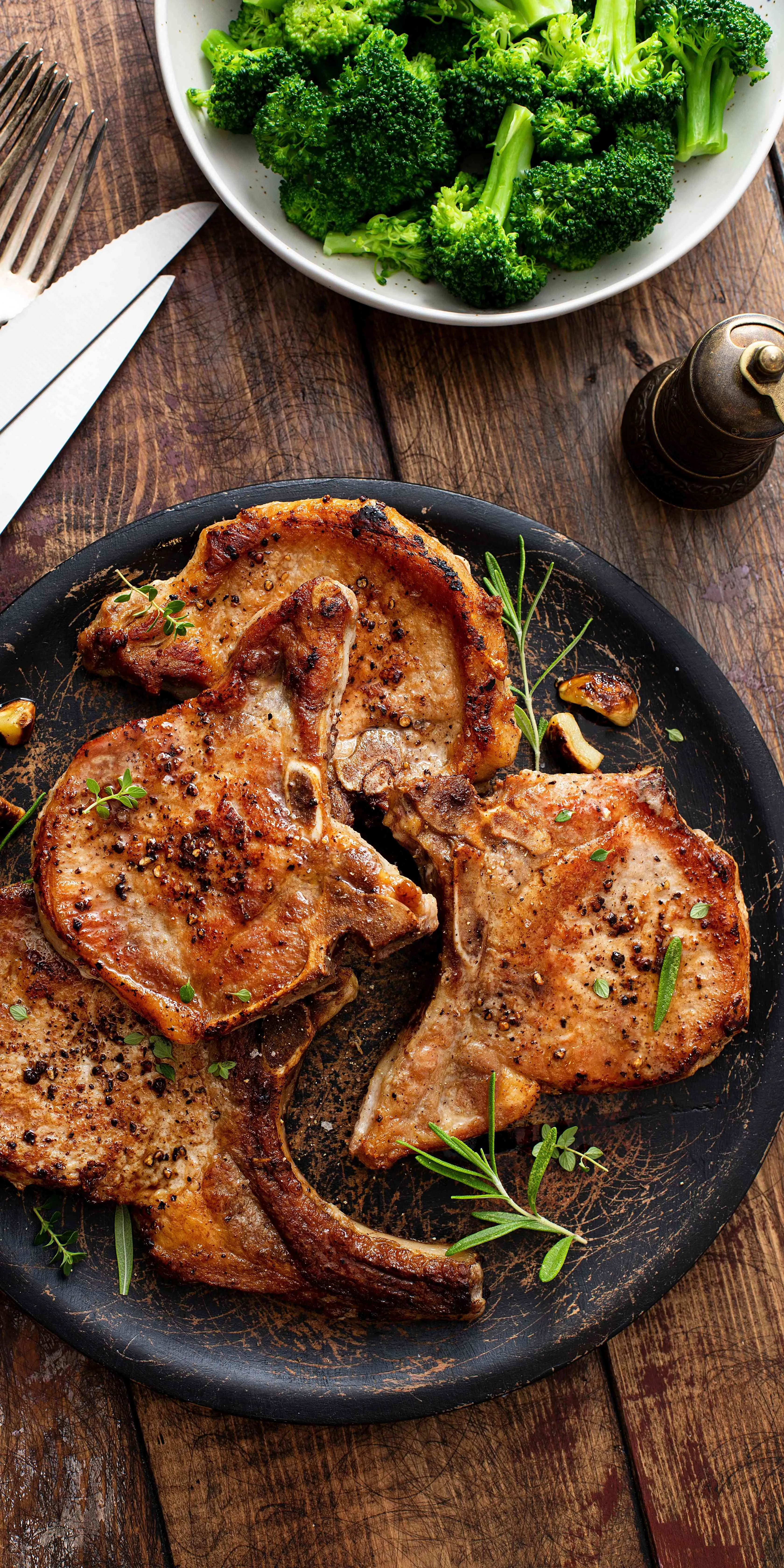 Mobile Banner Image of food from a popular restaurant delivering online.