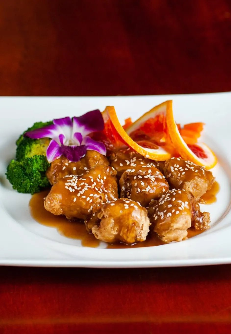 Mobile Banner Image of food served with doorstep delivery from a leading restaurant.1