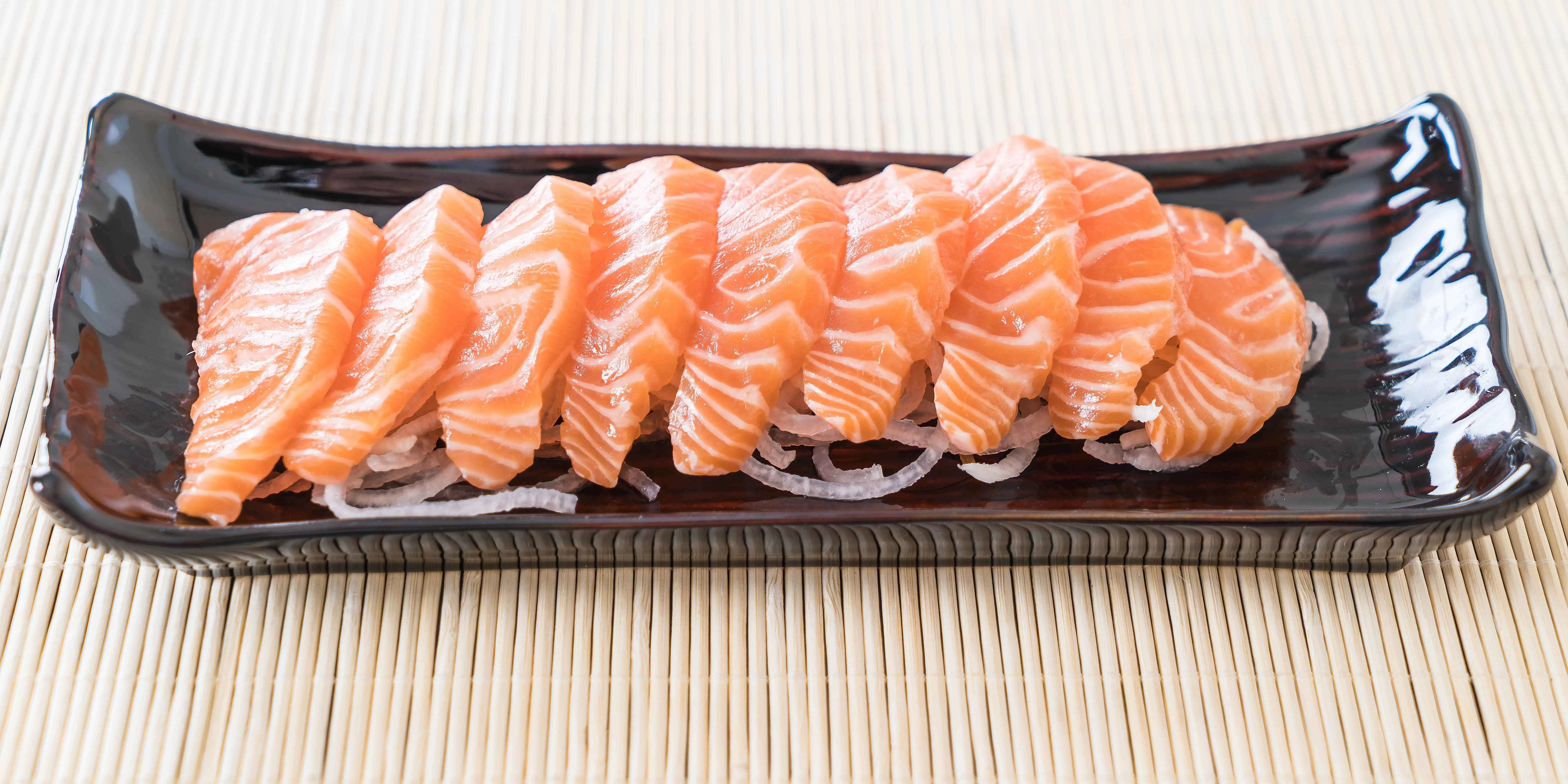 Banner Image of food offered by a reliable online food delivery restaurant.