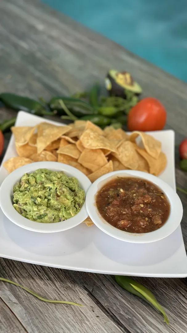 Mobile Banner Image of food from a premium restaurant offering fast delivery.3