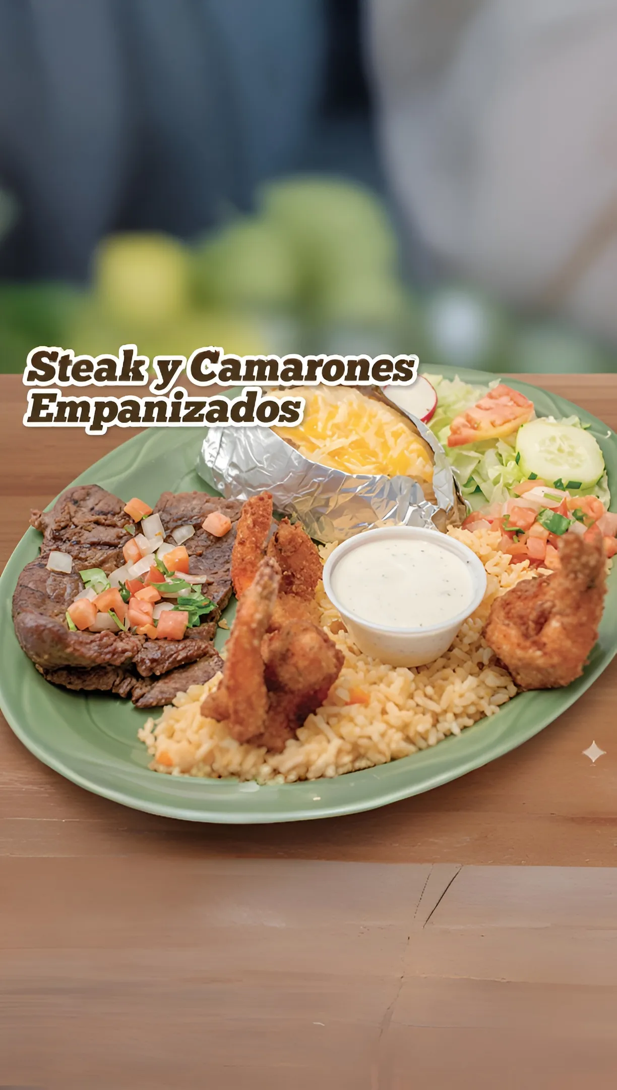 Mobile Banner Image of food offered by a reliable online food delivery restaurant.3