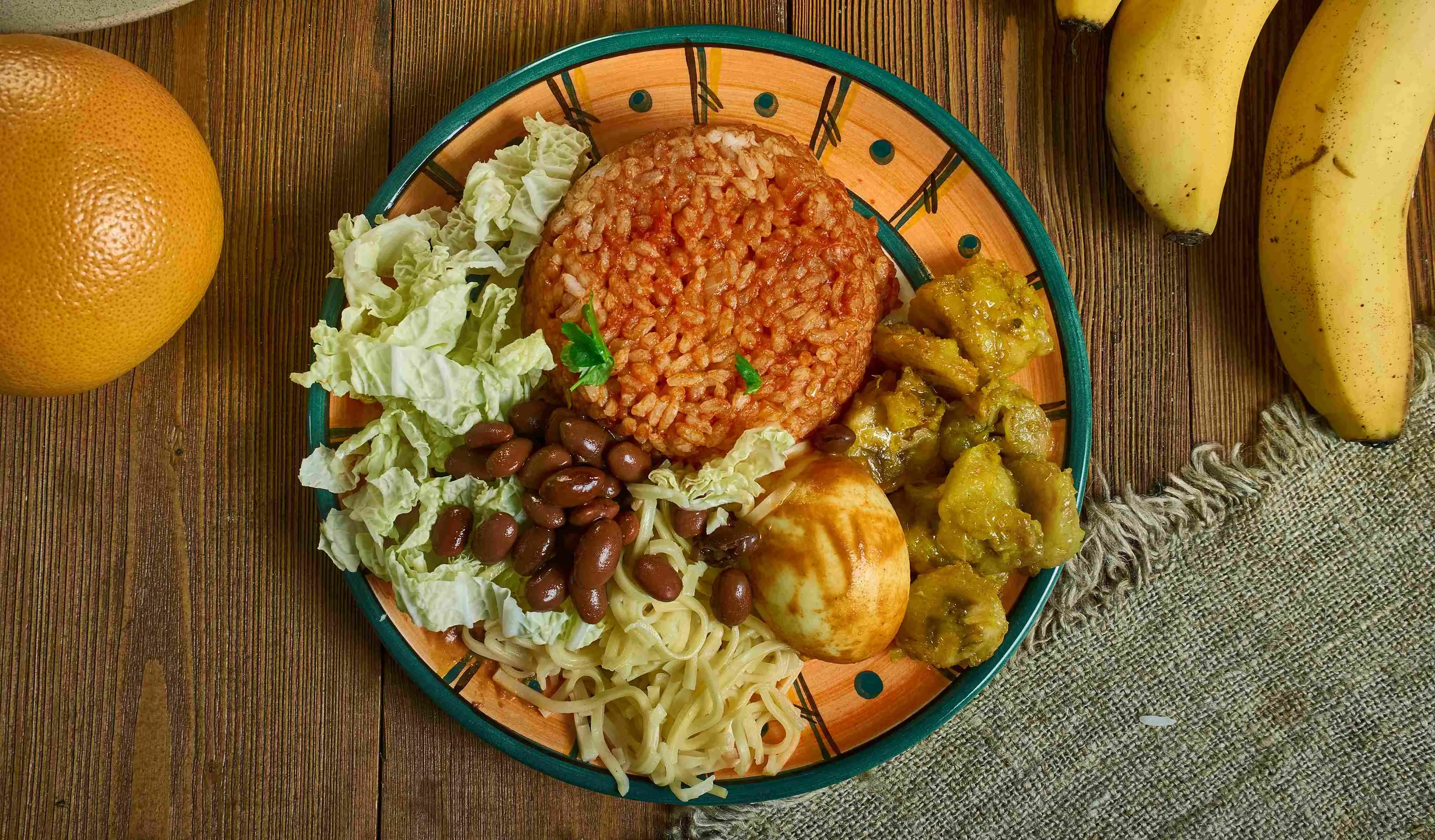 Banner Image of food delivered by the best food delivery restaurant.