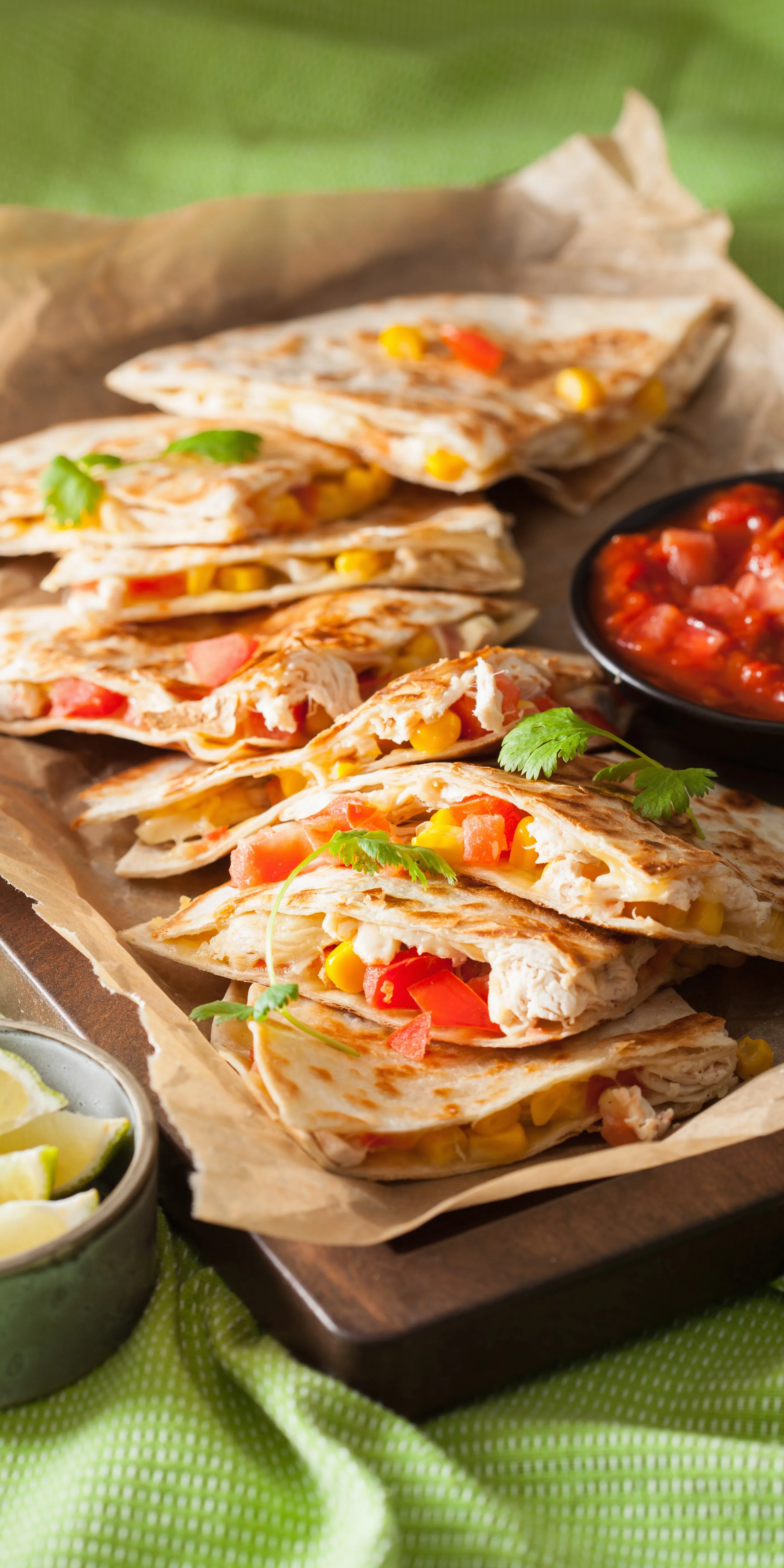 Banner Image of food available through quick and reliable food delivery.