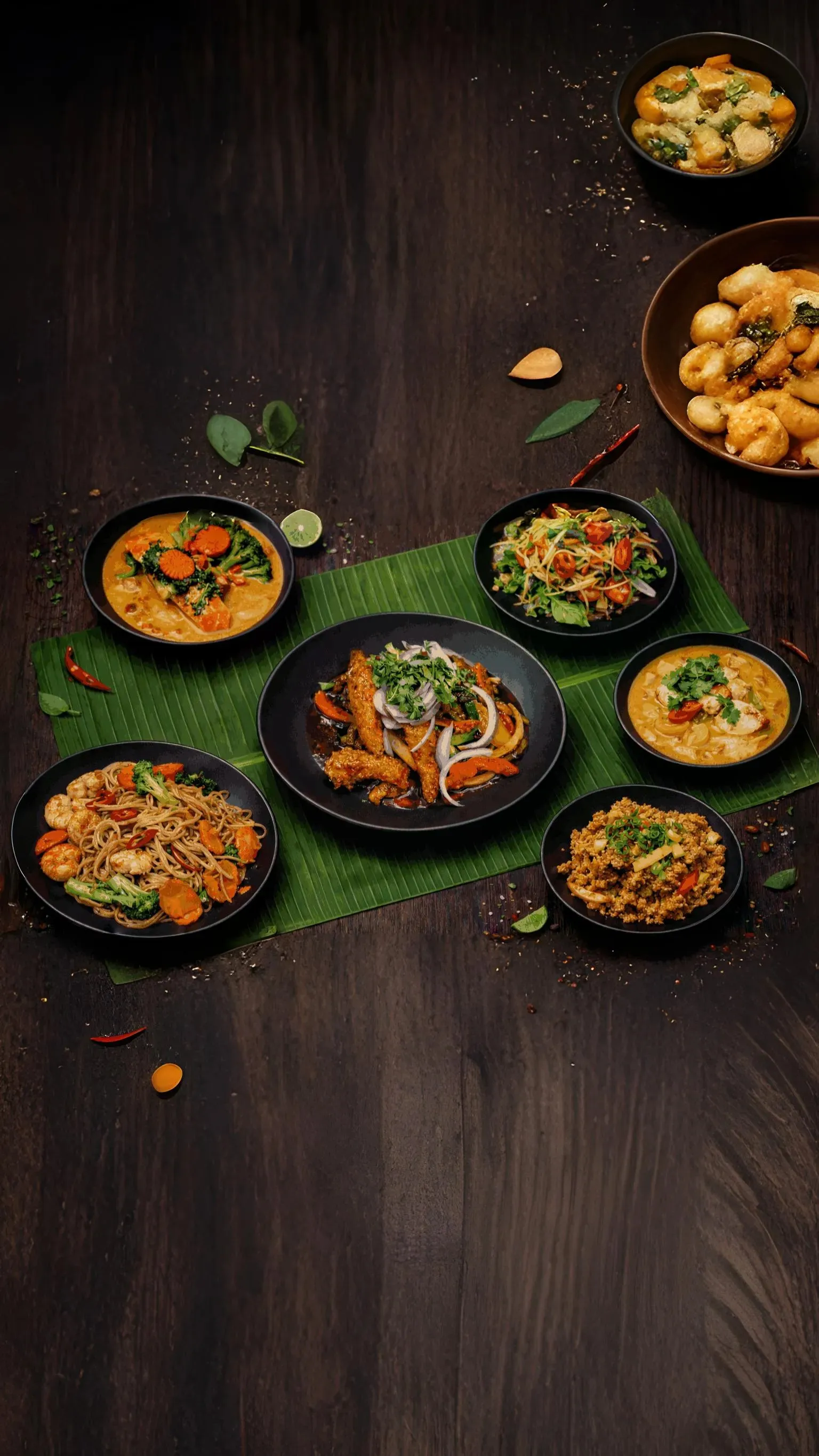 Mobile Banner Image of food offered by a reliable online food delivery restaurant.