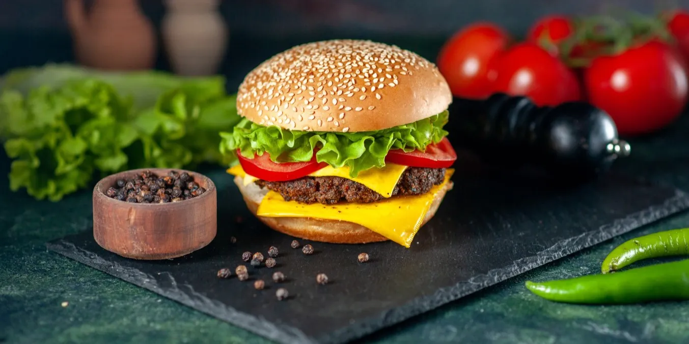 Banner Image of food from a popular restaurant delivering online.