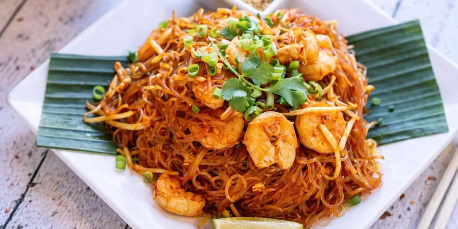Banner Image of food from a popular restaurant delivering online.