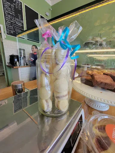 Mobile Banner Image of food delivered by the best food delivery restaurant.