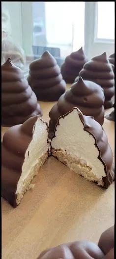 Mobile Banner Image of food served with doorstep delivery from a leading restaurant.