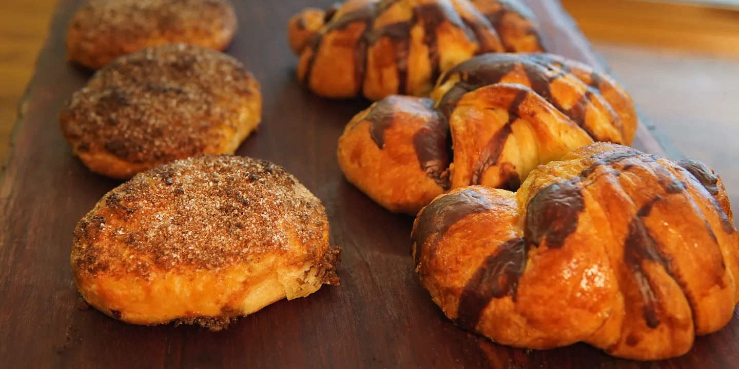 Banner Image of food from a top-rated restaurant for home delivery.