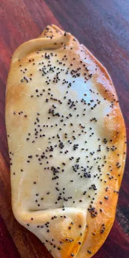 Mobile Banner Image of food served with doorstep delivery from a leading restaurant.