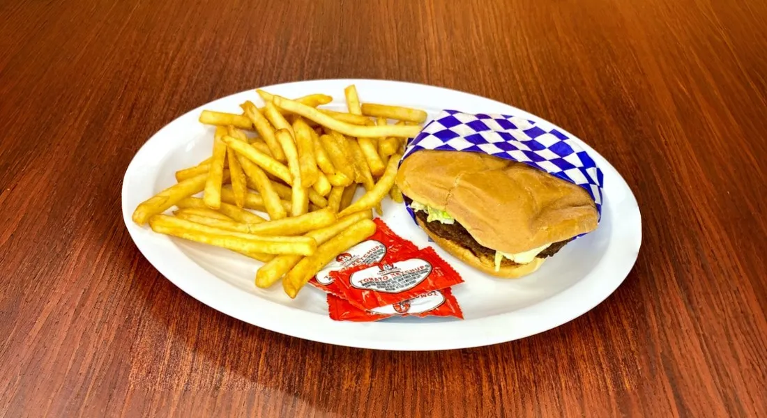 Banner Image of food from a popular restaurant delivering online.