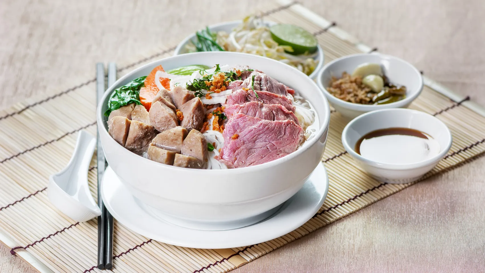 Banner Image of food from a top-rated restaurant for home delivery.