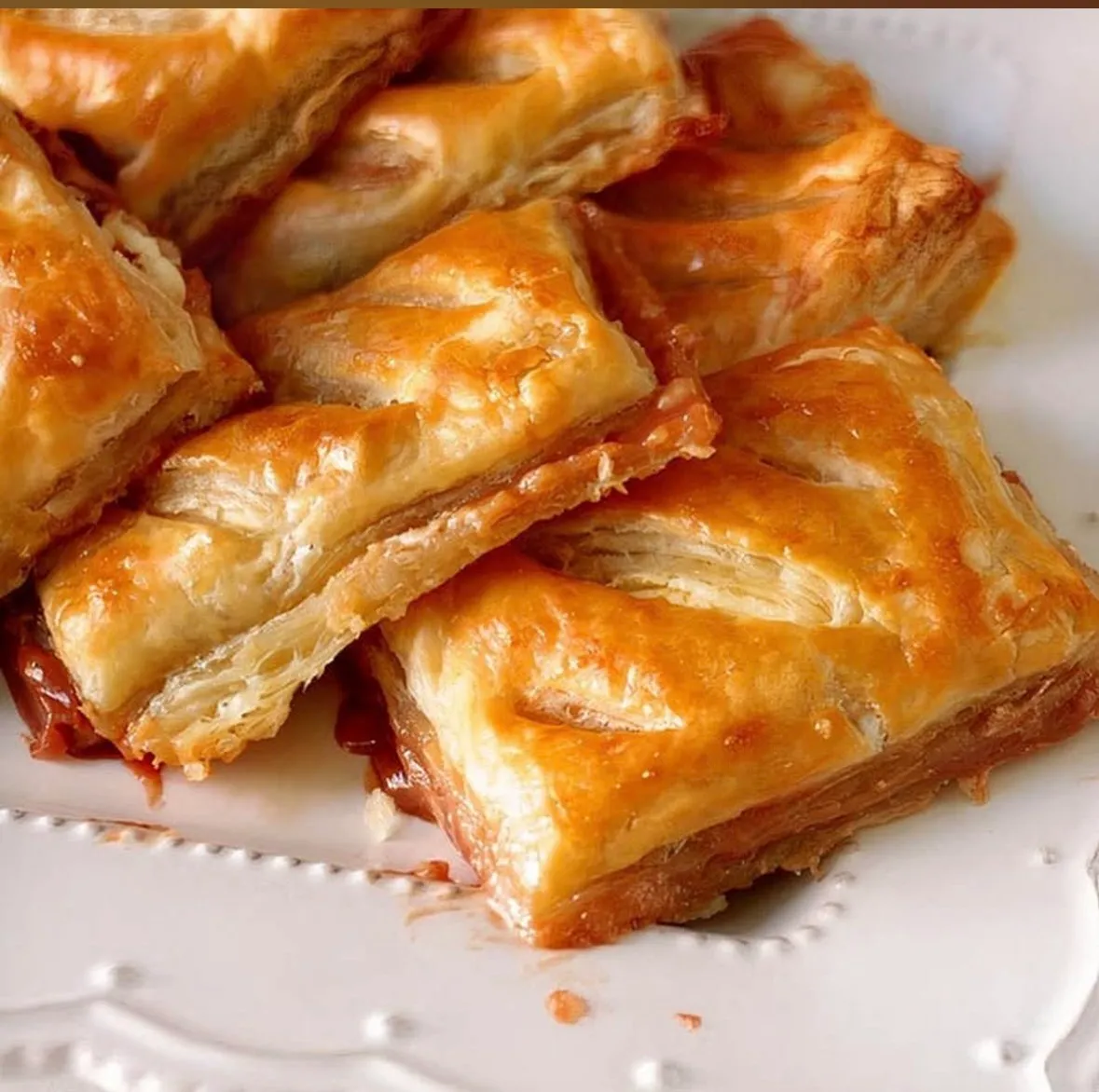 Gallery Image of food from a popular restaurant delivering online. 8