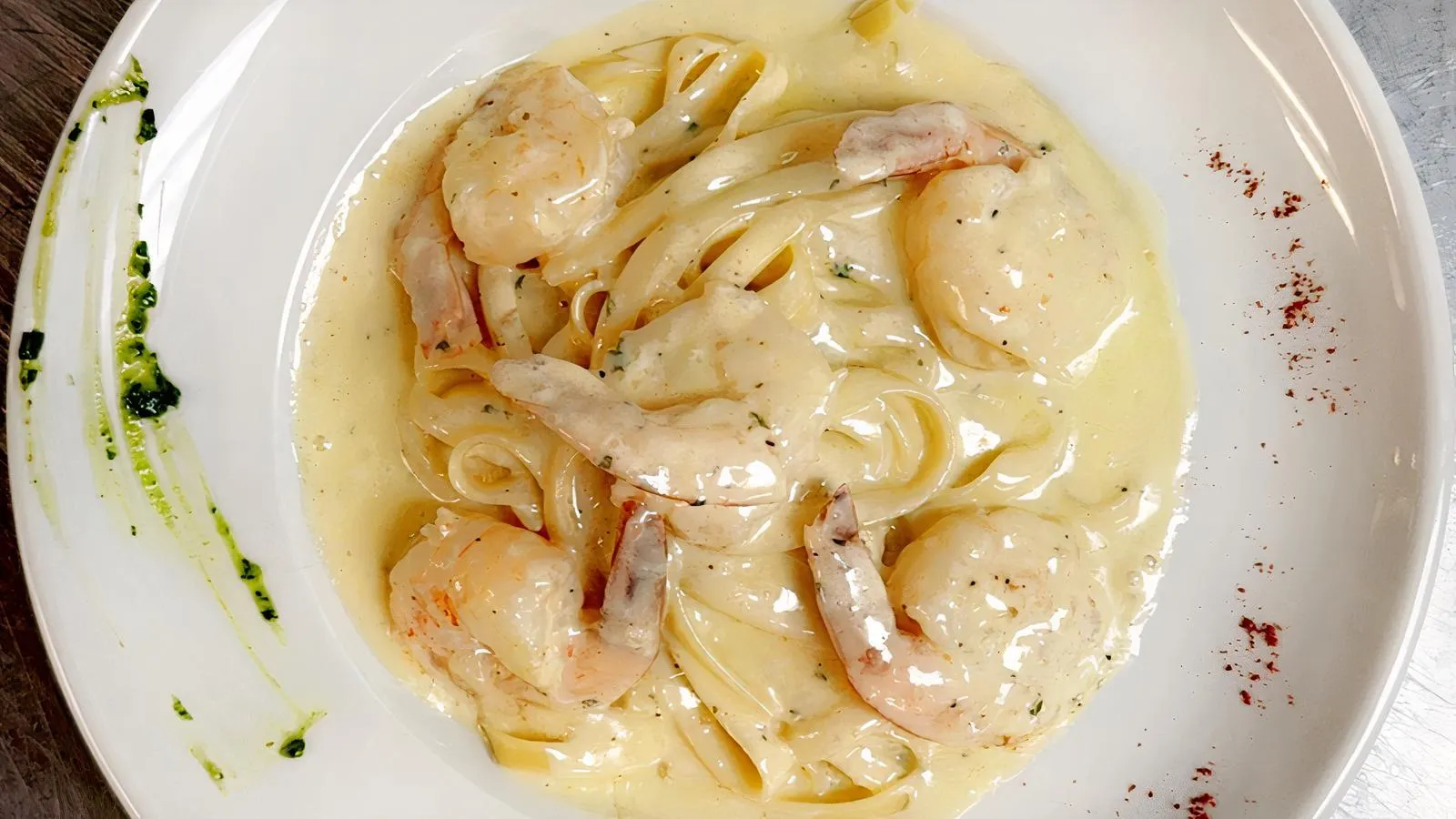 Mobile Banner Image of food from a top-rated restaurant for home delivery.