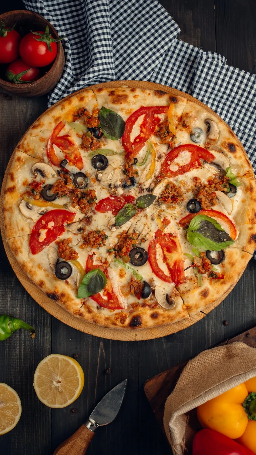 Banner Image of food from a popular restaurant delivering online.
