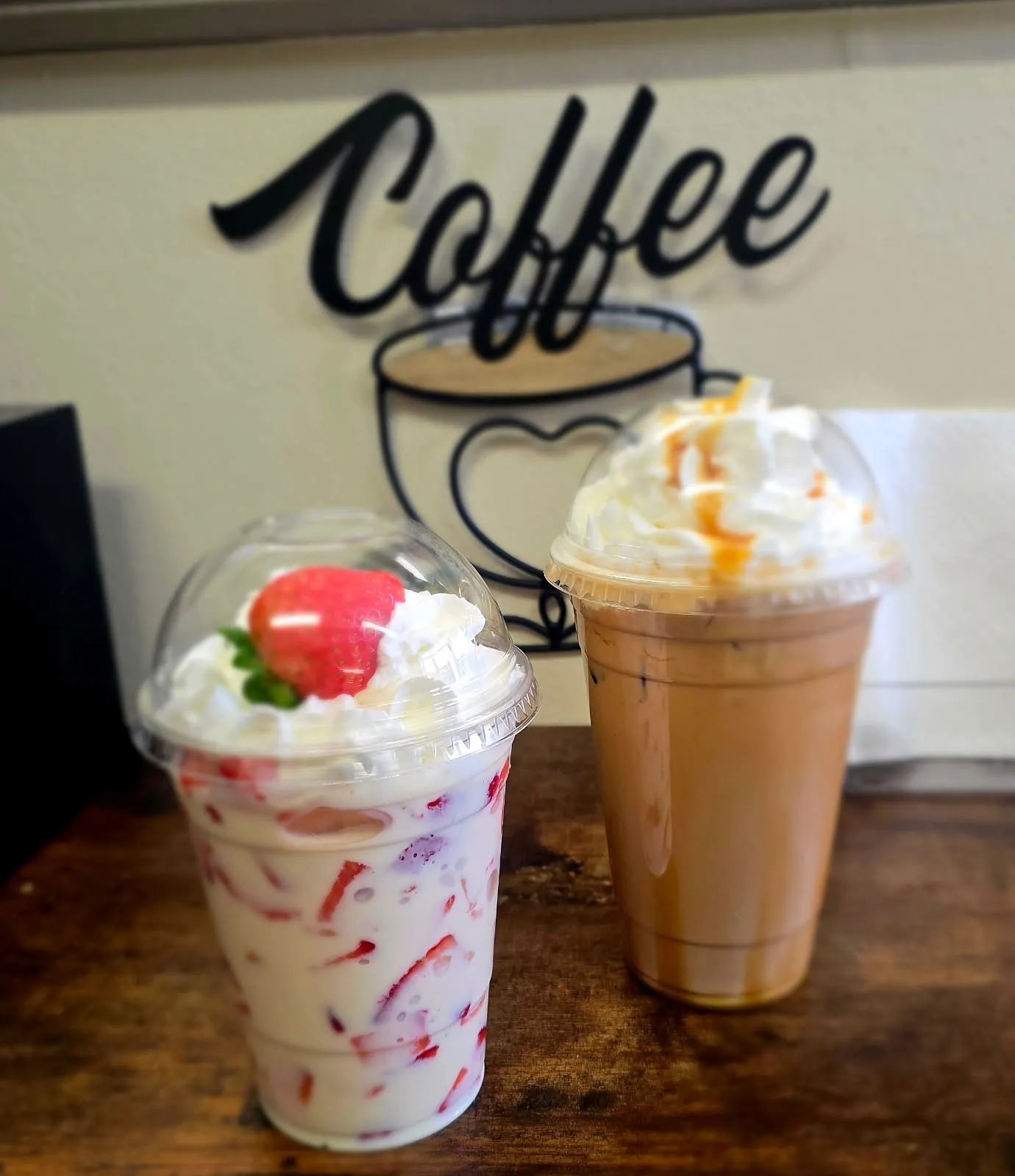 Fresh Bakery,Sandwiches specialties - Order Bakery,Sandwiches online from Dulce Creations Cafe LLC.