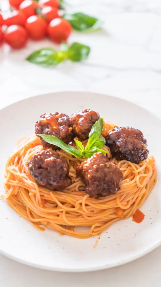 Banner Image of food delivered by the best food delivery restaurant.