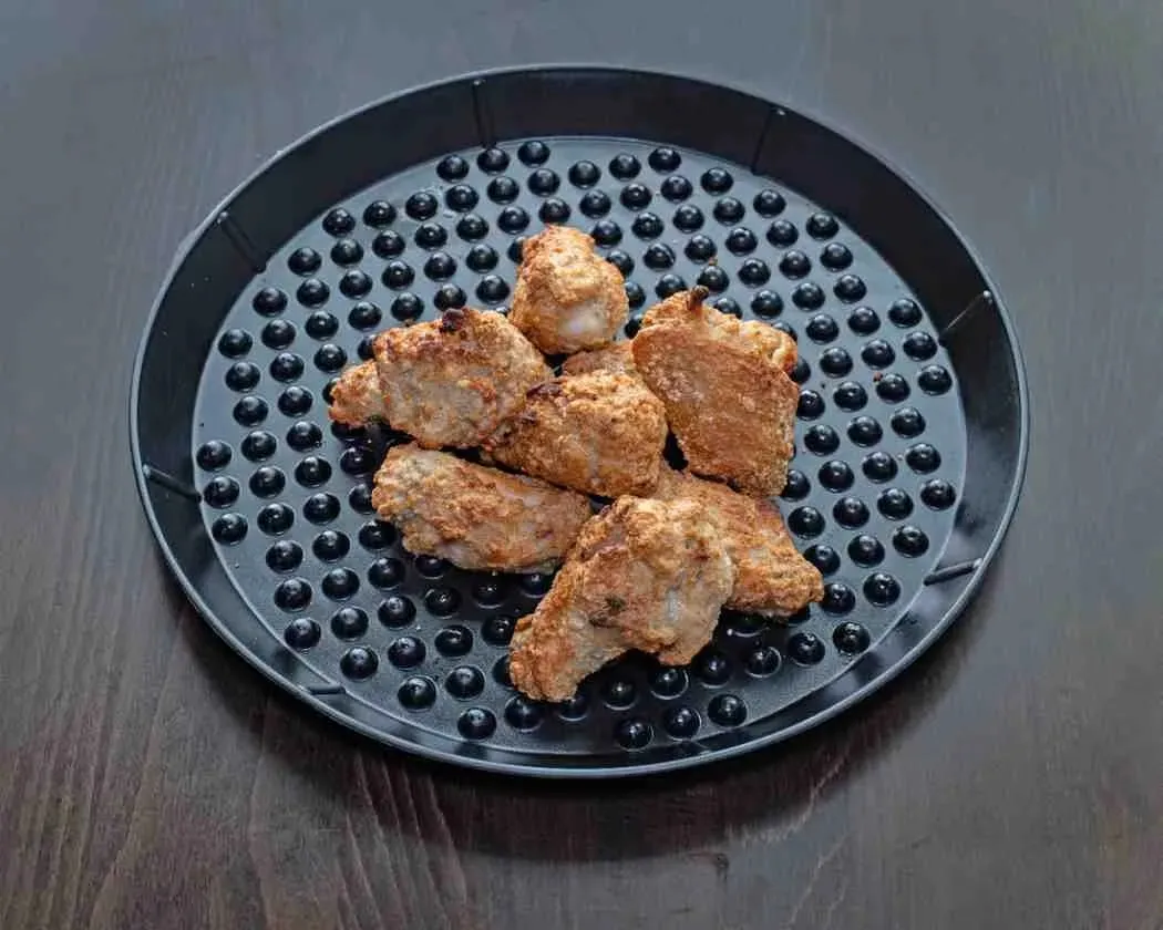 Gallery Image of food from a popular restaurant delivering online.
