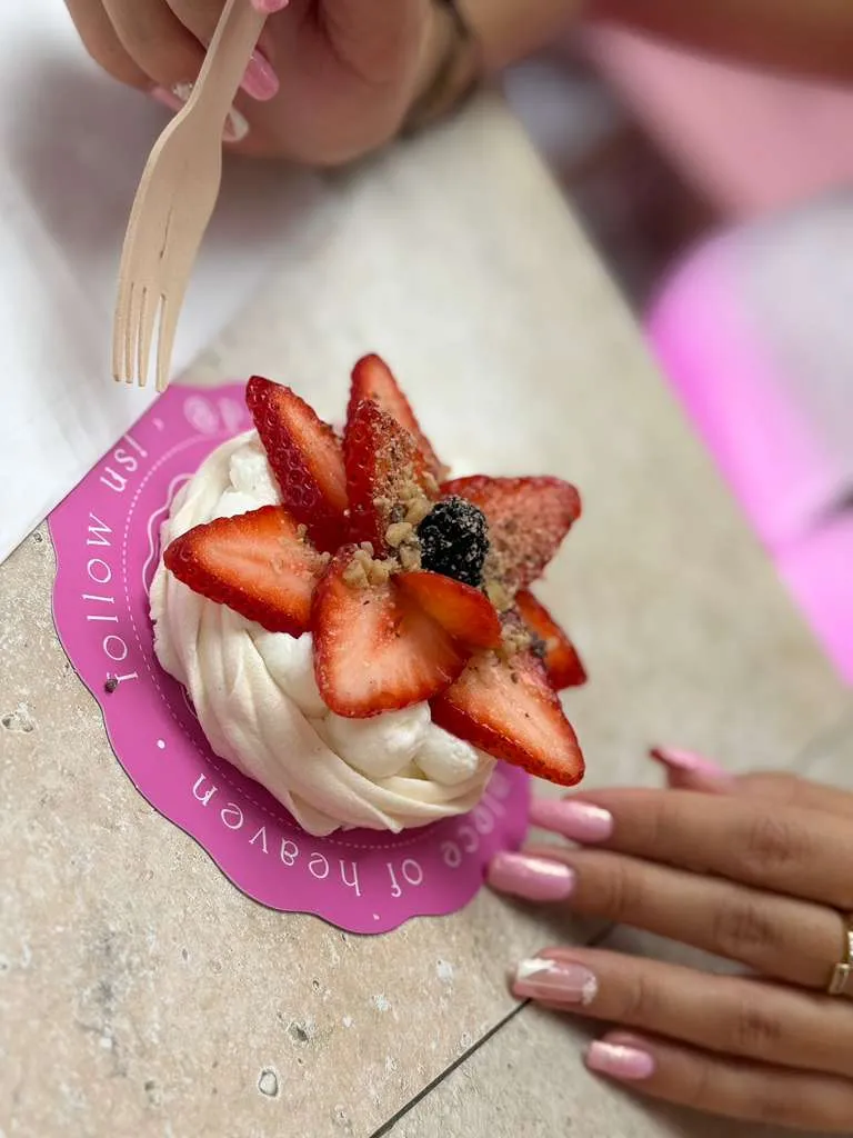 Signature American,Latin American dishes - Fast online ordering from Pavlova Co.