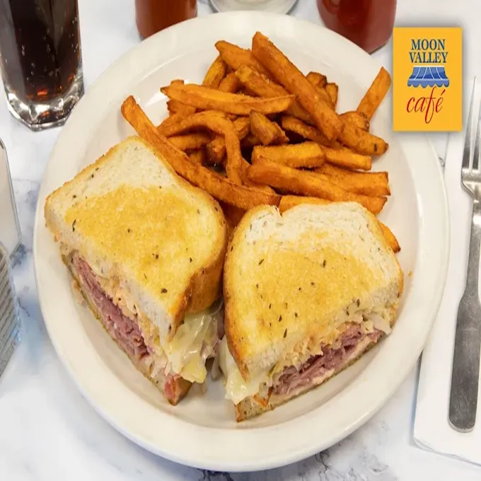 Moon Valley Cafe LLC online American,Breakfast,Burgers,Healthy Food,Mexican,Sandwiches menu - Variety of authentic dishes in Phoenix.