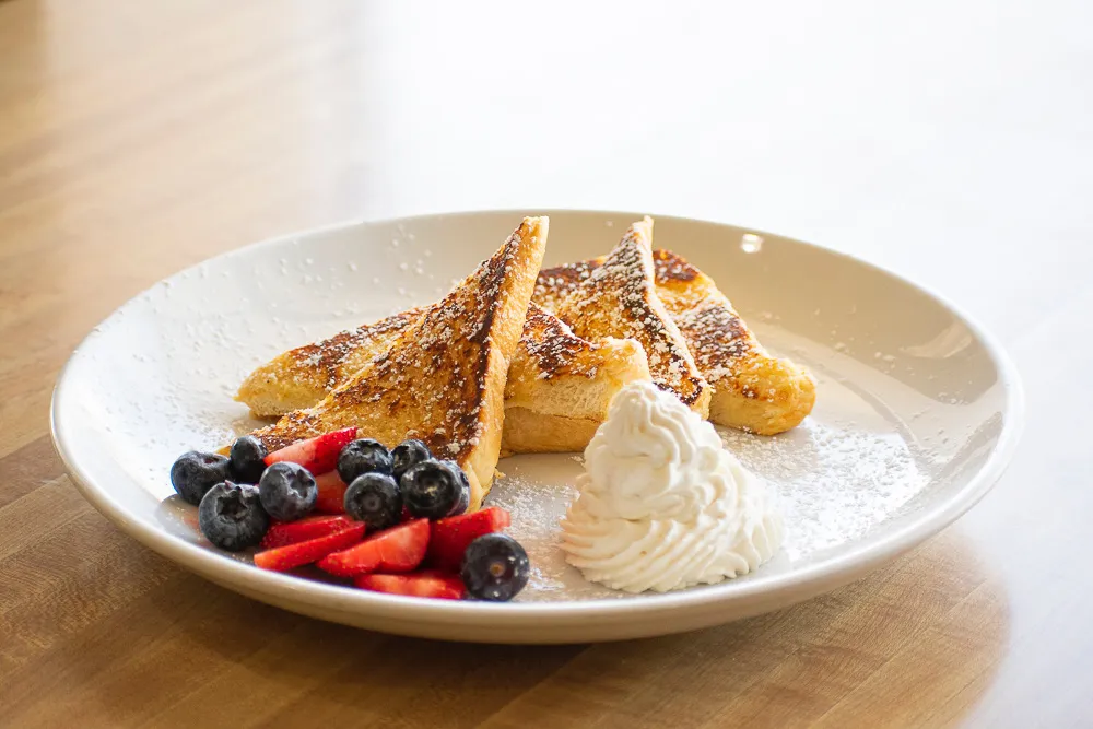 Signature American,Breakfast delicacies handcrafted by New Crystal Cafe And Grill expert chefs.