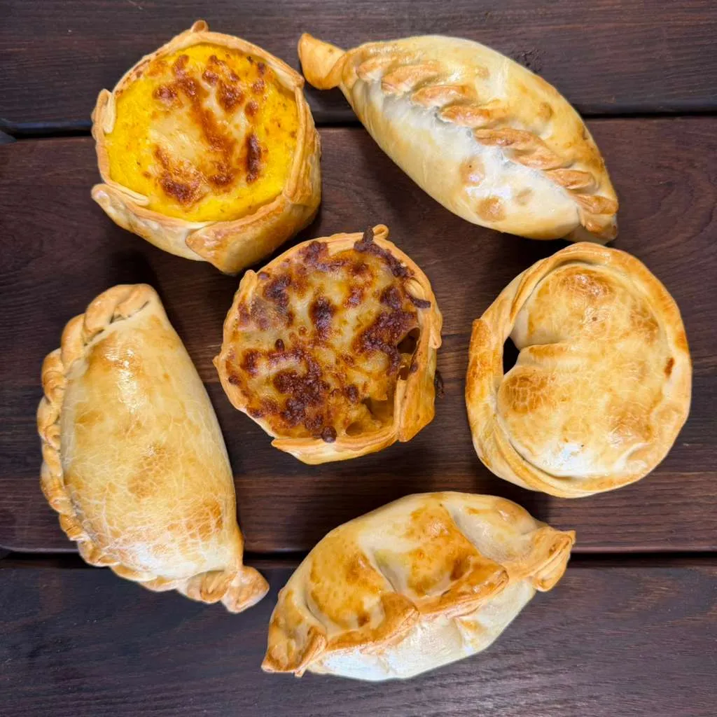 Empanadas Bariloche online American,Argentinian,Bakery,Latin American menu - Variety of authentic dishes in Keller.