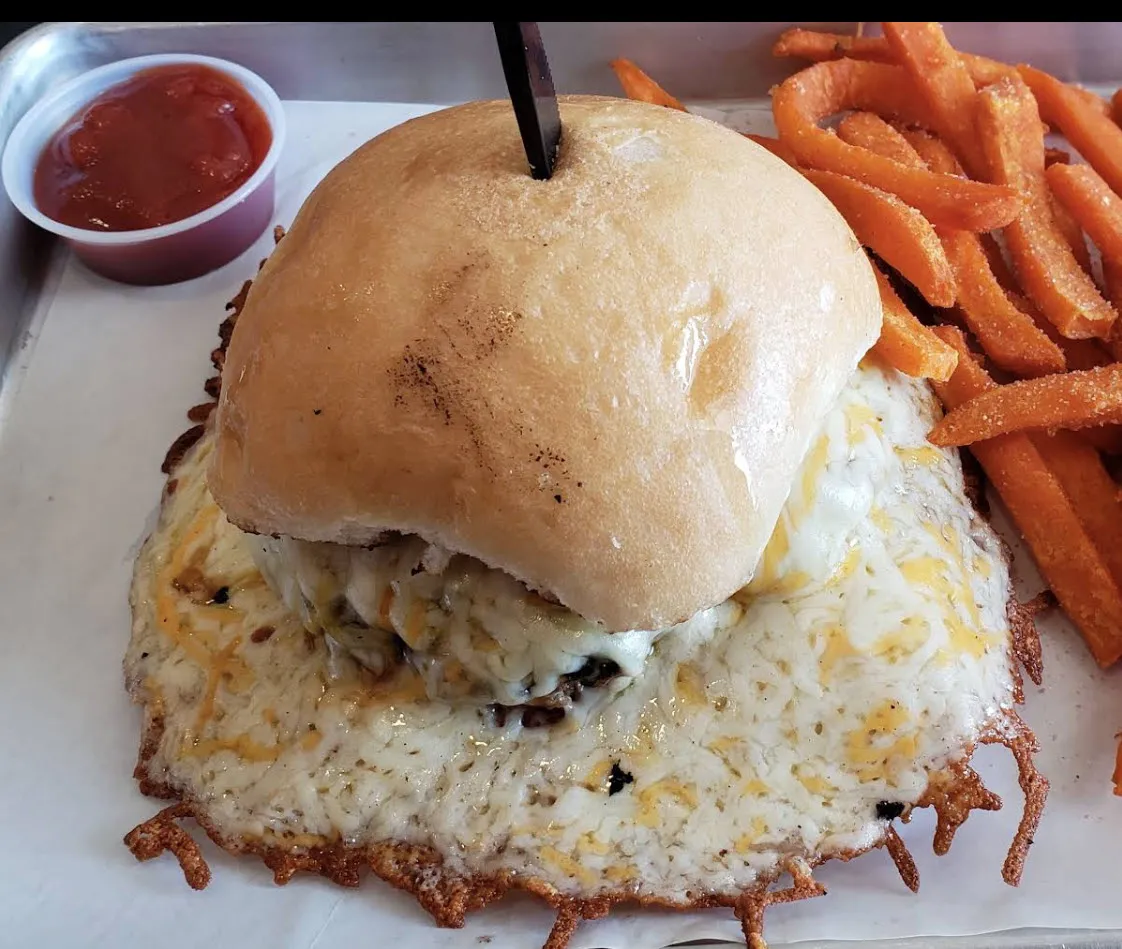 Traditional American,Burgers,Fast Food,Mexican,Tex-Mex recipes - Best-selling American,Burgers,Fast Food,Mexican,Tex-Mex meals at Fuego Burger Fort Worth.