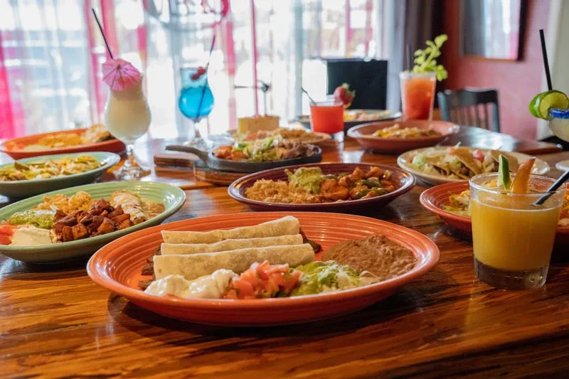 Fresh Mexican,Tex-Mex specialties - Order Mexican,Tex-Mex online from Casa Dominguez.