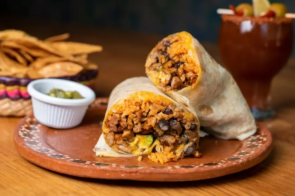 About Image of food from a top-rated restaurant for home delivery