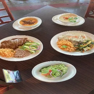  Gallery Image 24 - Interior and Food