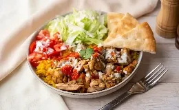 About Image of food from a top-rated restaurant for home delivery