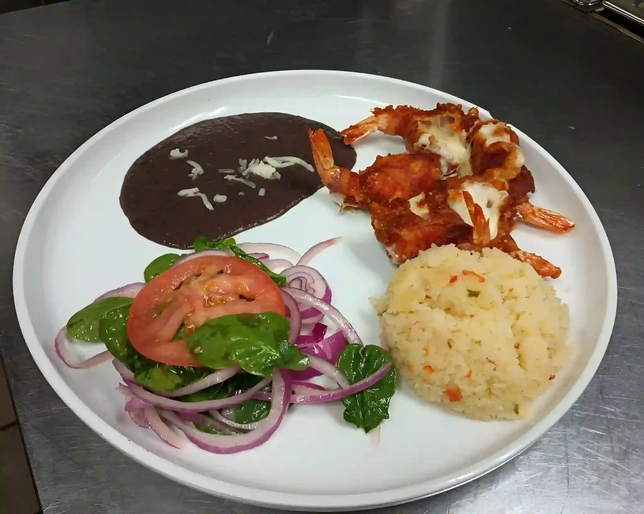 About Image of food from a top-rated restaurant for home delivery