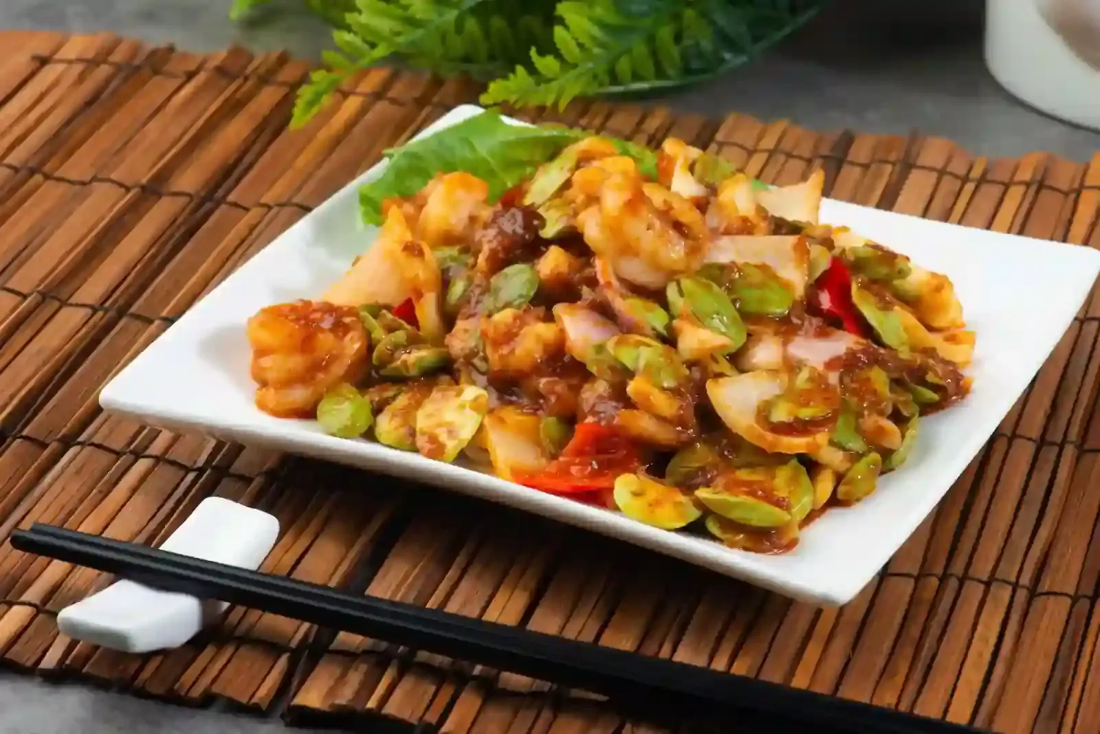 About Image of food from a top-rated restaurant for home delivery