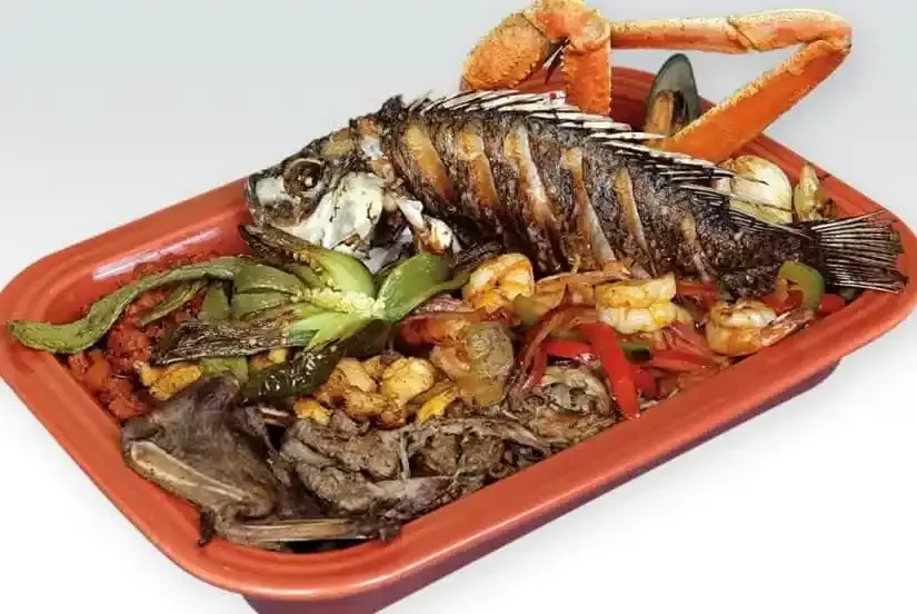 About Image of food from a top-rated restaurant for home delivery