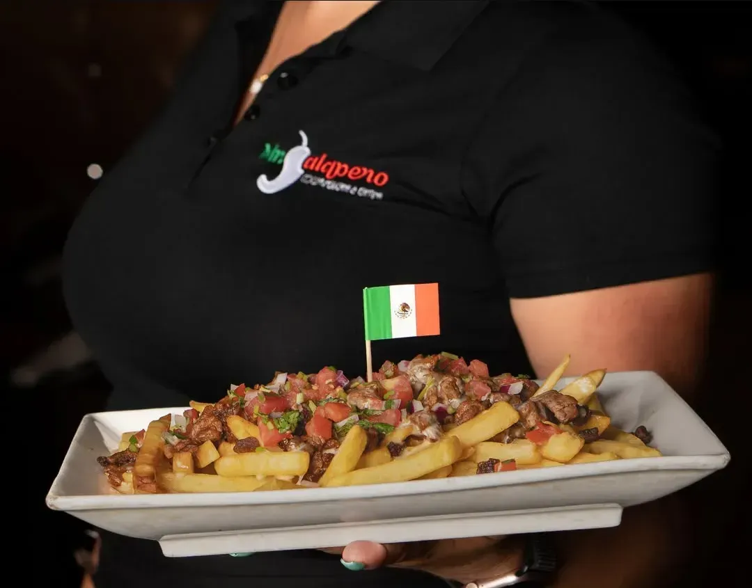About Image of food from a top-rated restaurant for home delivery