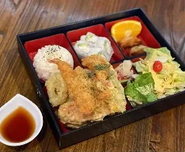 About Image of food from a top-rated restaurant for home delivery