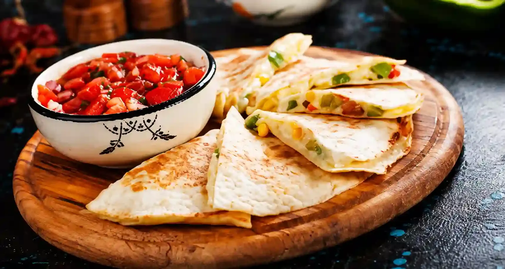About Image of food from a top-rated restaurant for home delivery