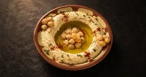 About Image of food from a top-rated restaurant for home delivery