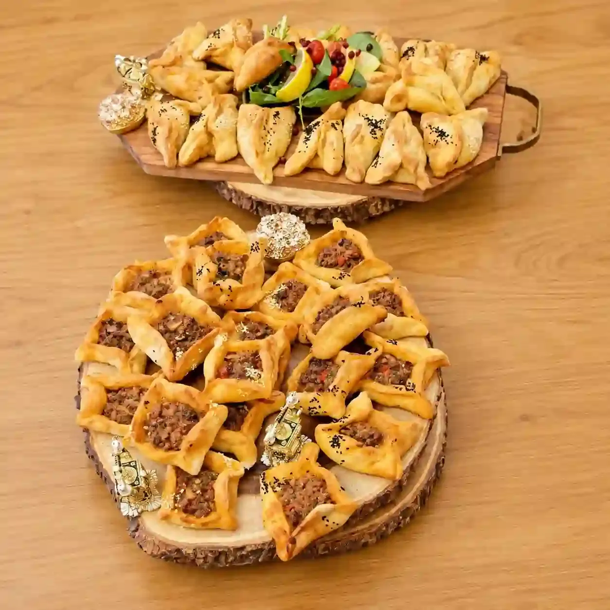  Gallery Image 31 - Interior and Food